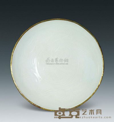 宋代 定窑白釉鱼纹金扣碗 高4.8cm；口22.5cm；底7.5cm
