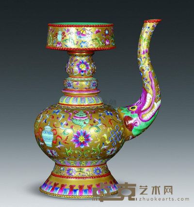 清乾隆 金地粉彩八宝纹贲巴瓶 高19.5cm；口7.5cm；底9.5cm