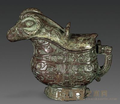 商代 白玉羊首觥 高14.5cm；长17cm；重1035g