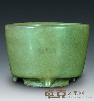 元代 龙泉青釉三足炉 高6cm；口8.3cm