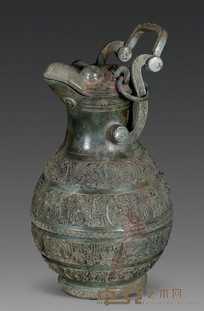 战国 青铜鹰嘴提梁壶 高27.5cm；口10cm；底8.8cm
