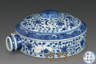 明永乐 青花缠枝花卉纹扁壶 口5.3cm；长28.5cm