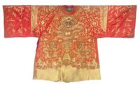 19TH CENTURY AN IMAGE ROBE