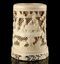 19TH CENTURY AN IVORY BRUSHPOT