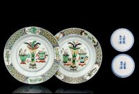 THE PERIOD 1662-1722 A PAIR OF FAMILLE VERTE DISHES