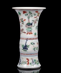 KANGXI PERIOD A FAMILLE VERTE GU VASE