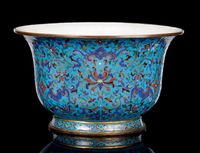 18TH CENTURY A LARGE CANTON ENAMEL BOWL