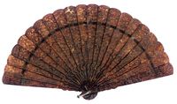 19TH CENTURY A TORTOISESHELL BRIS? FAN