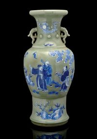 19TH CENTURY A CELADON BALUSTER VASE WITH BLUE AND WHITE DECORATION