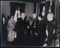 P 1953年蒋介石、宋美龄、陈诚等欢迎韩国总统李承晚夫妇访台合影一张