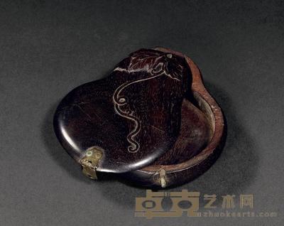 清早期 紫檀雕螭穿葫芦纹眼镜盒 长9.5cm
