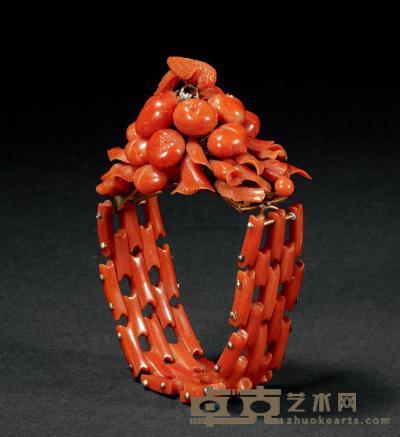 清 珊瑚雕鹦鹉花果手镯 长17.5cm