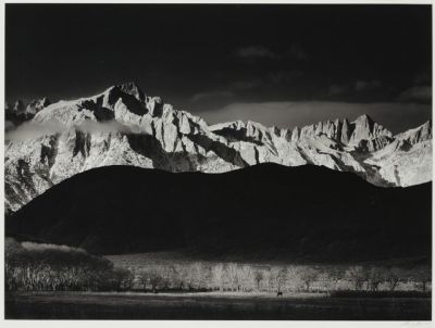 安赛尔・阿达穆斯 1944年作 冬季日出，内华达山脉 自朗派恩