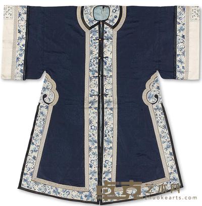清同治、光绪 石青色暗花纱团龙纹女褂 身长134cm；袖长131.5cm