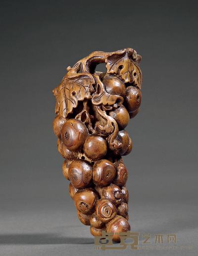 清早期 竹根雕葡萄坠 长7.2cm
