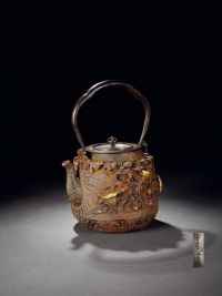 日本·金龙堂造鎏金点银铁茶壶
